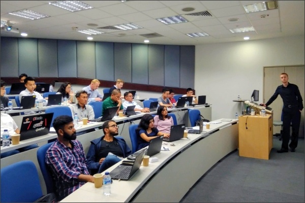 事件突显出和照片:新加坡、中国、印度和澳大利亚